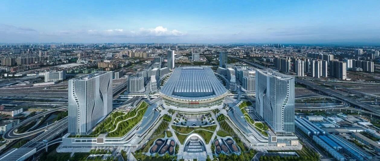 广州白云站TOD综合交通枢纽四栋塔楼正式竣工交付